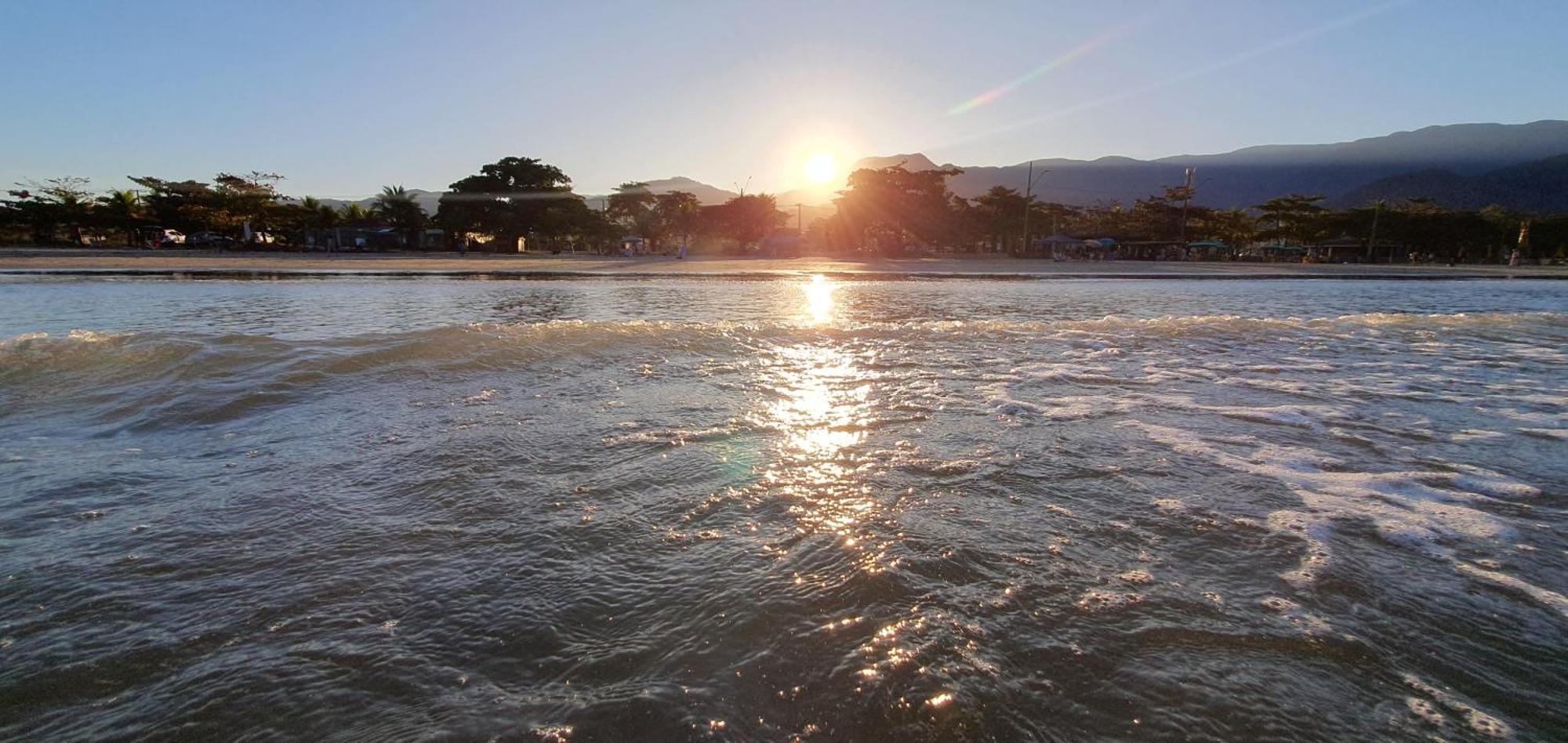 Chales Mar Virado Убатуба Экстерьер фото